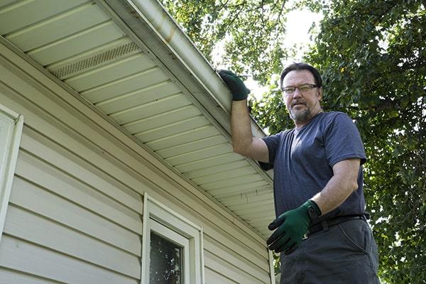 workers at Gutter Cleaning of Glenview